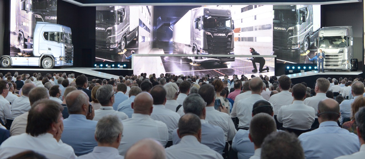 Grandiose birth of a new Scania