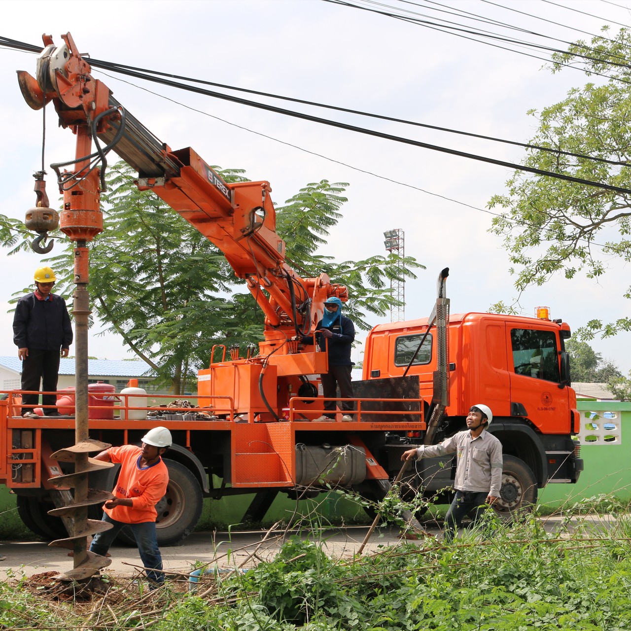 Scania trucks help maintain electricity network in Thailand