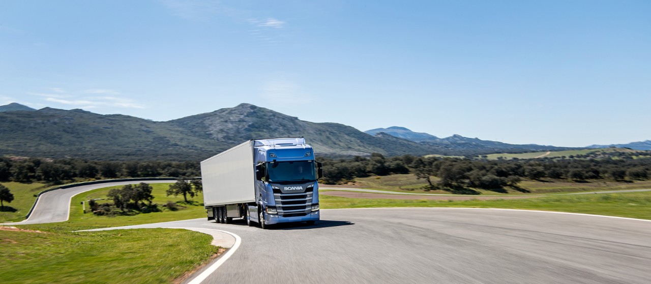 How to use the truck’s kinetic energy to save fuel