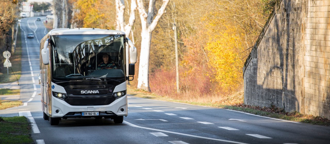 Scania bus runs on bioethanol made of winery waste