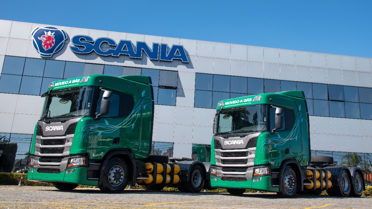 Scania delivers the first gas-powered trucks in Brazil