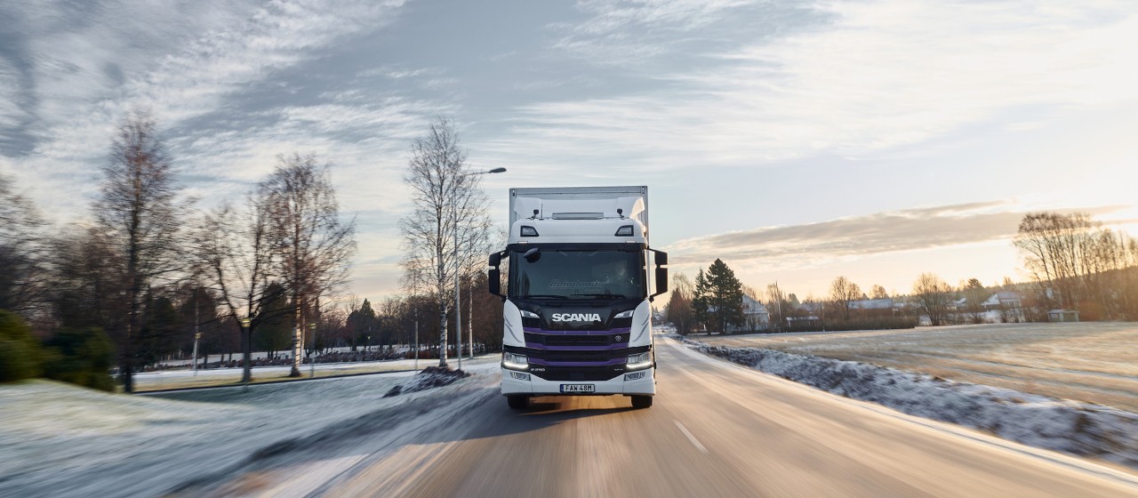 Seamless gearshifts with Scania’s new hybrid powertrain 