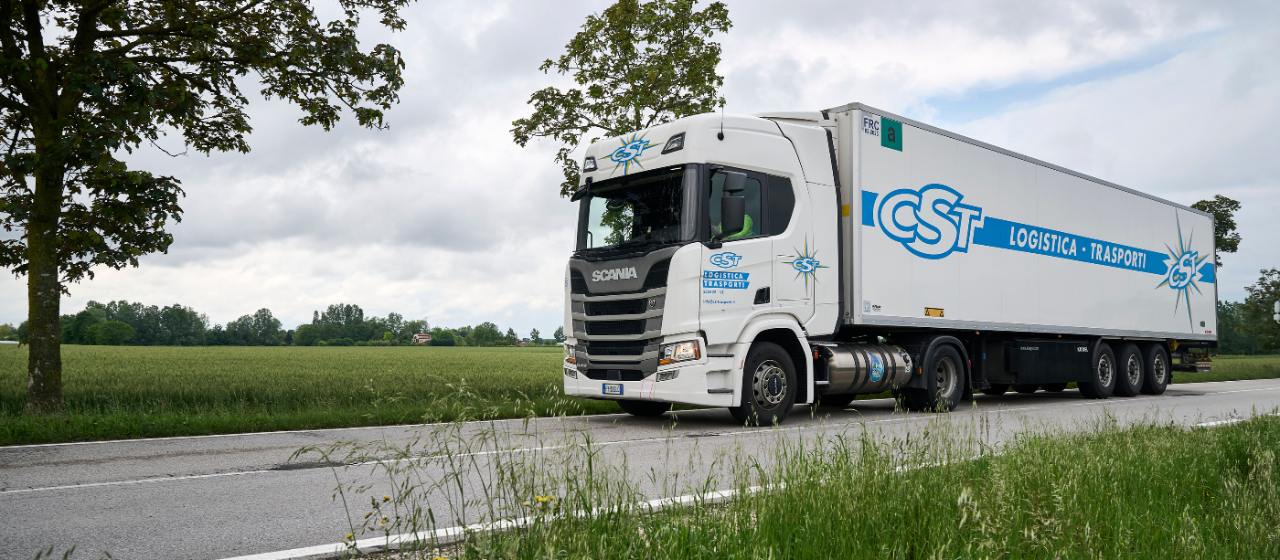 Scania gas trucks for Italian CST Logistica Trasporti
