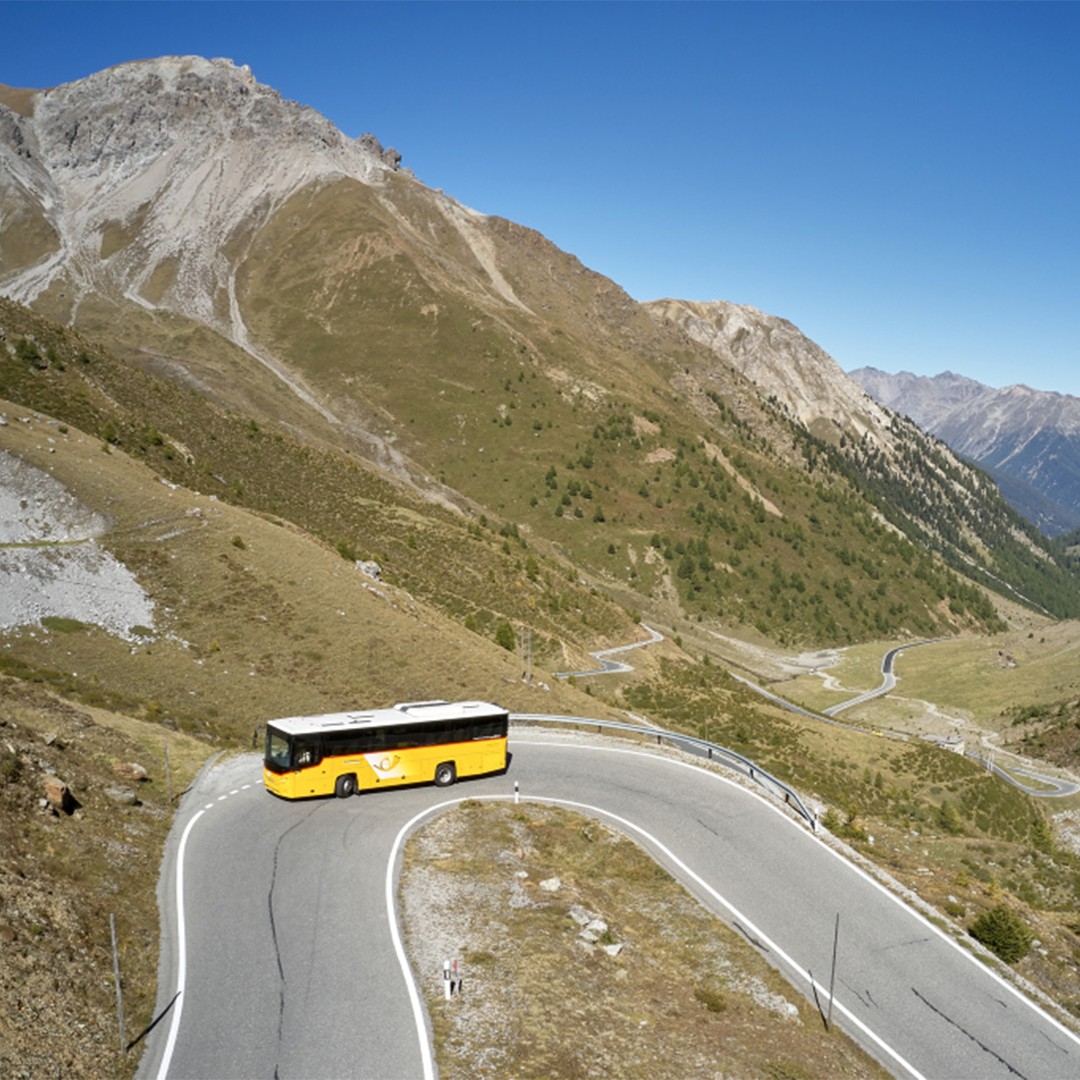 Mountain bus - Scania's bus on the mountain road