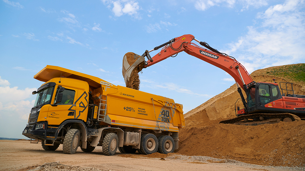  Camiones de servicio minero Volcador para trabajo pesado Scania P 450 XT 8x4