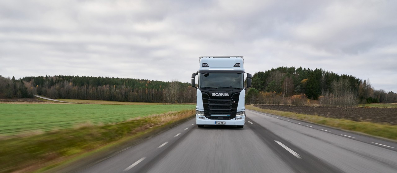 A Scania és a Girteka együttműködik a fenntartható áruszállítás megvalósításáért