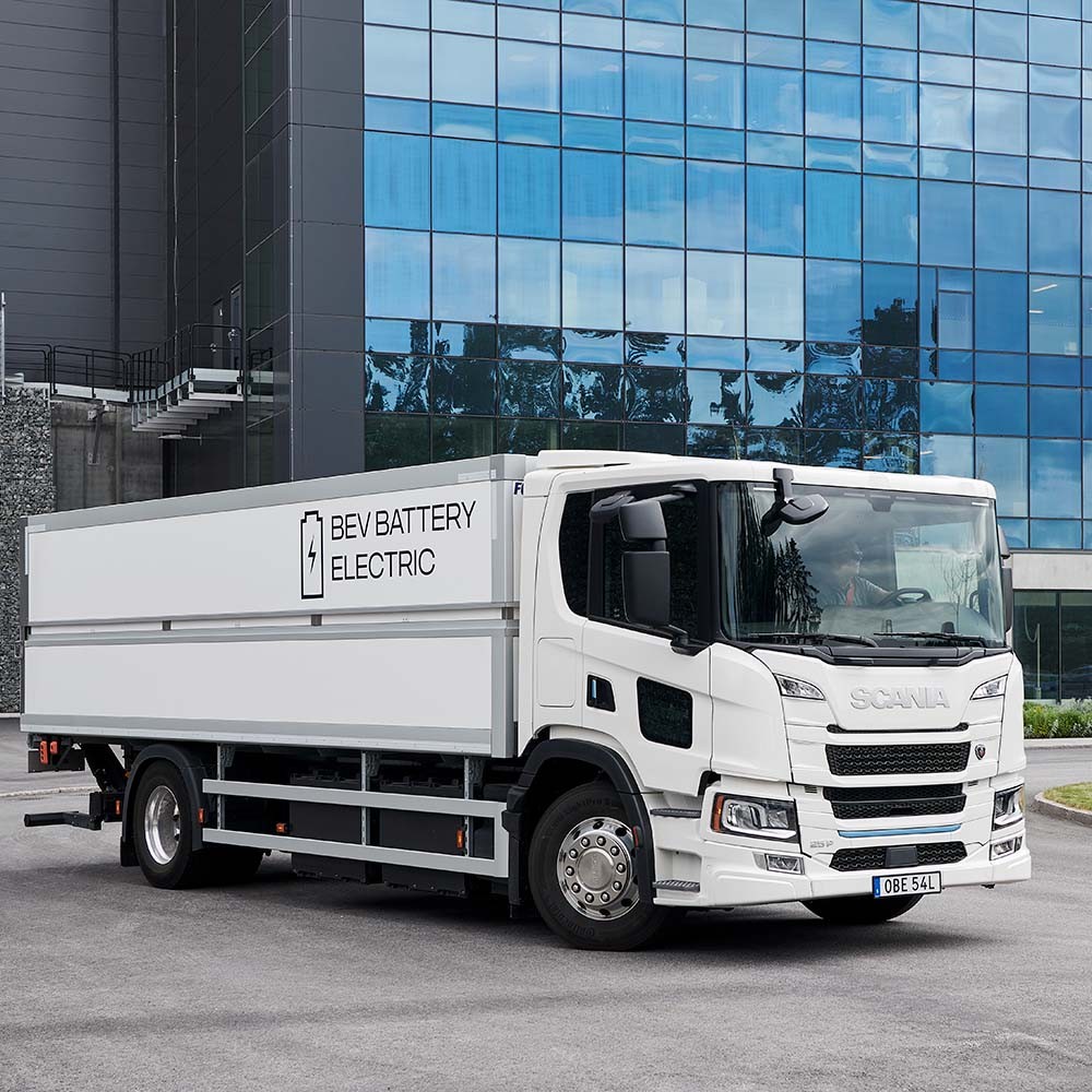 Scania ha consegnato 5 veicoli elettrici a batteria