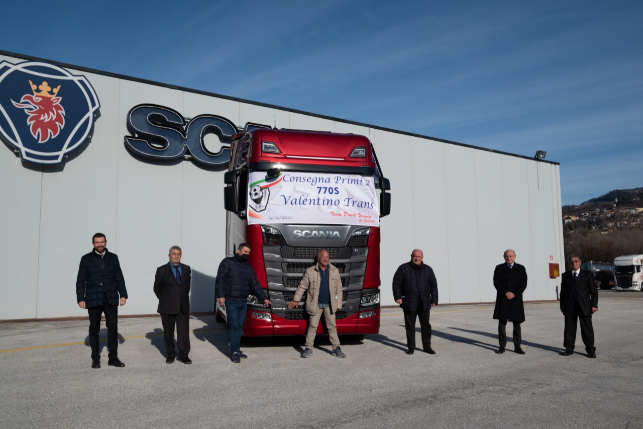 Scania V8: debuttano  in Italia i primi veicoli da 770 CV