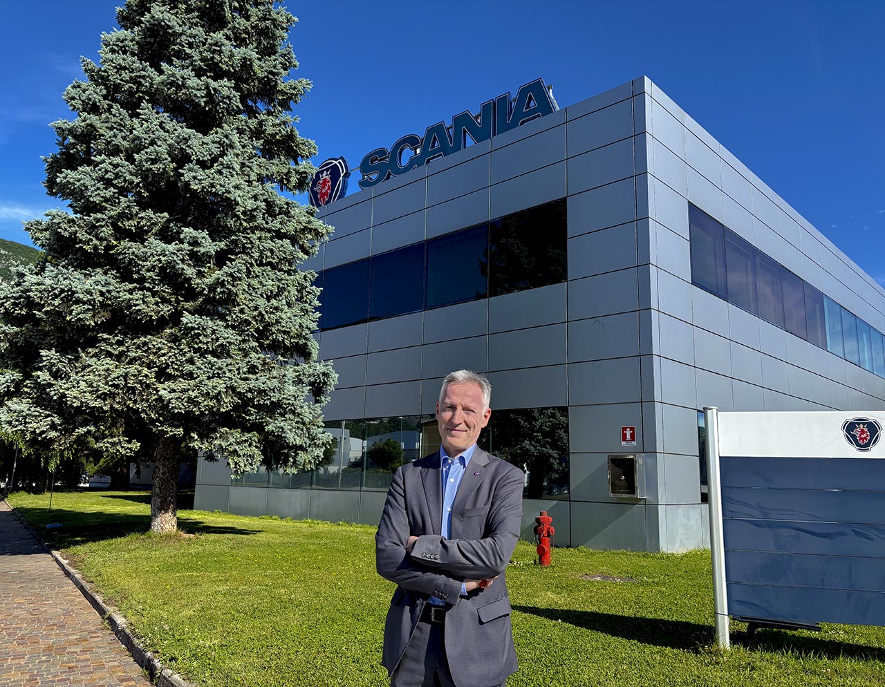 Noi-scania-Dario-Del-Pozzo