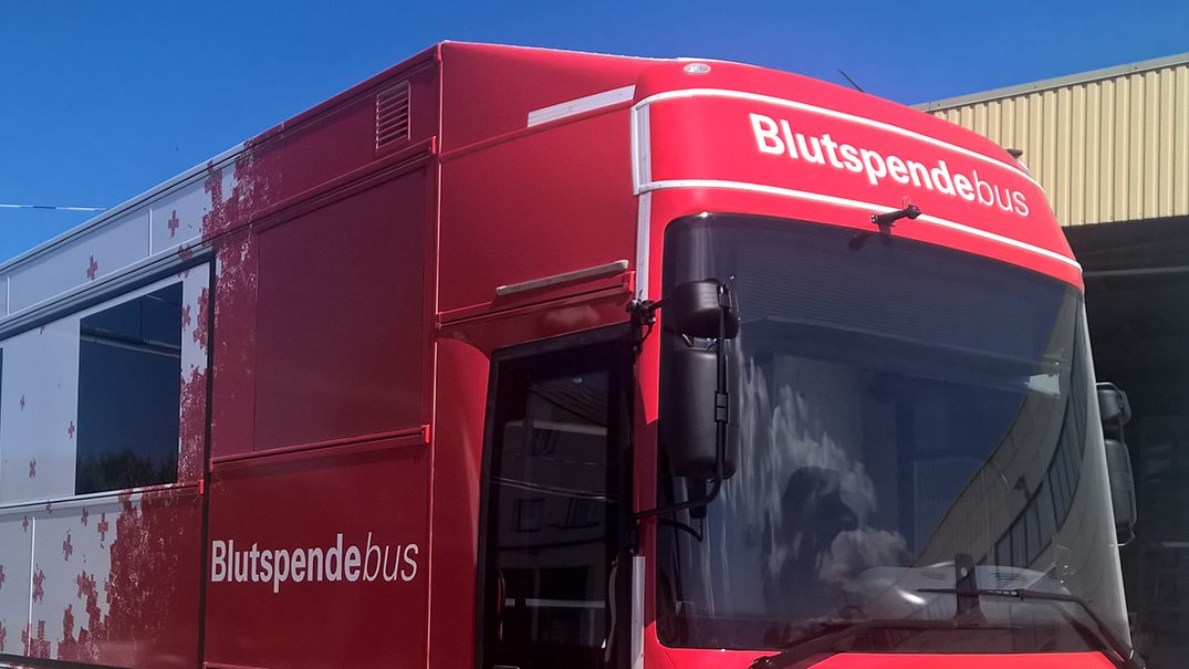 Autobus per donazioni di sangue