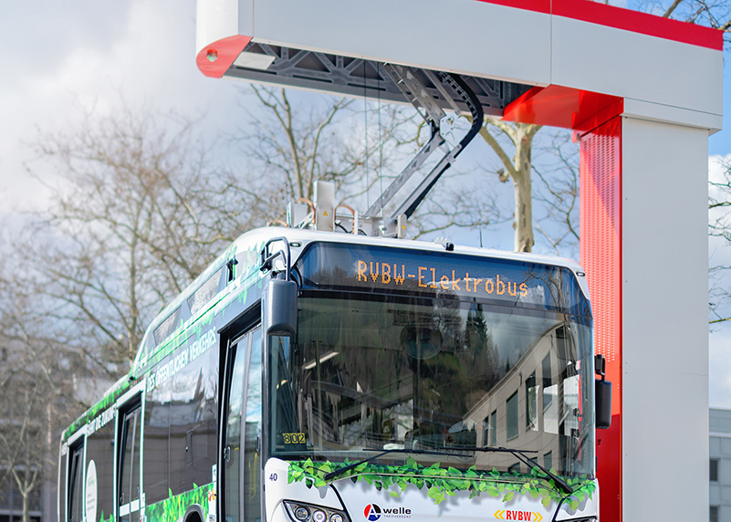 Autobus con capacità di ricarica