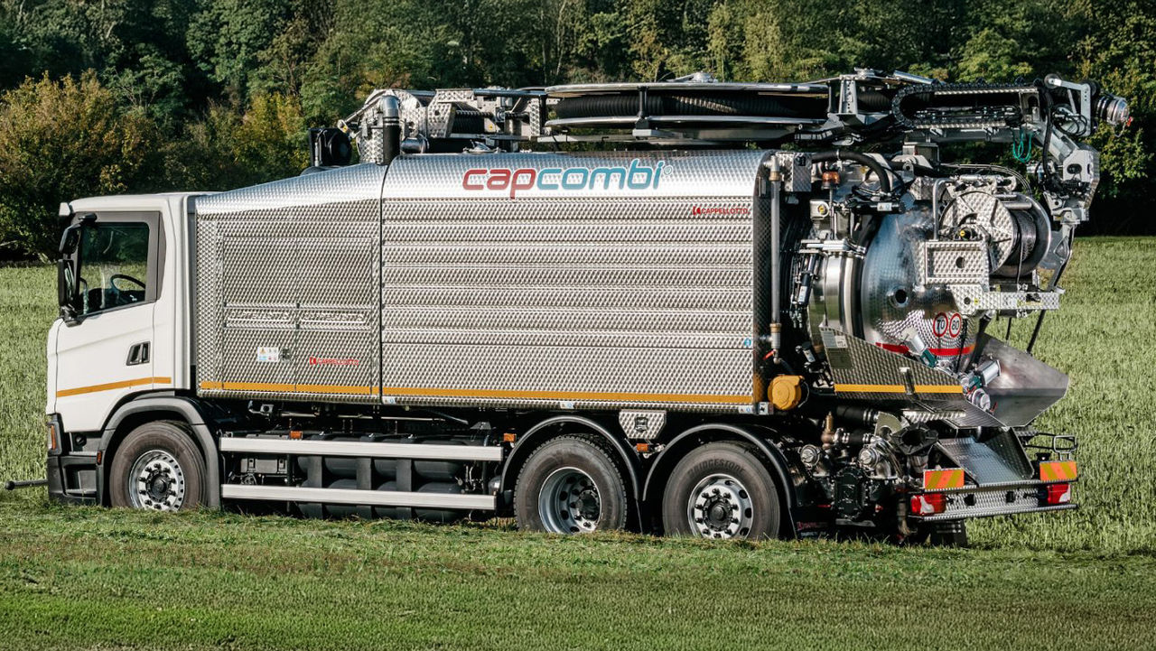  Carica laterale gestione igiene urbana con veicoli Scania