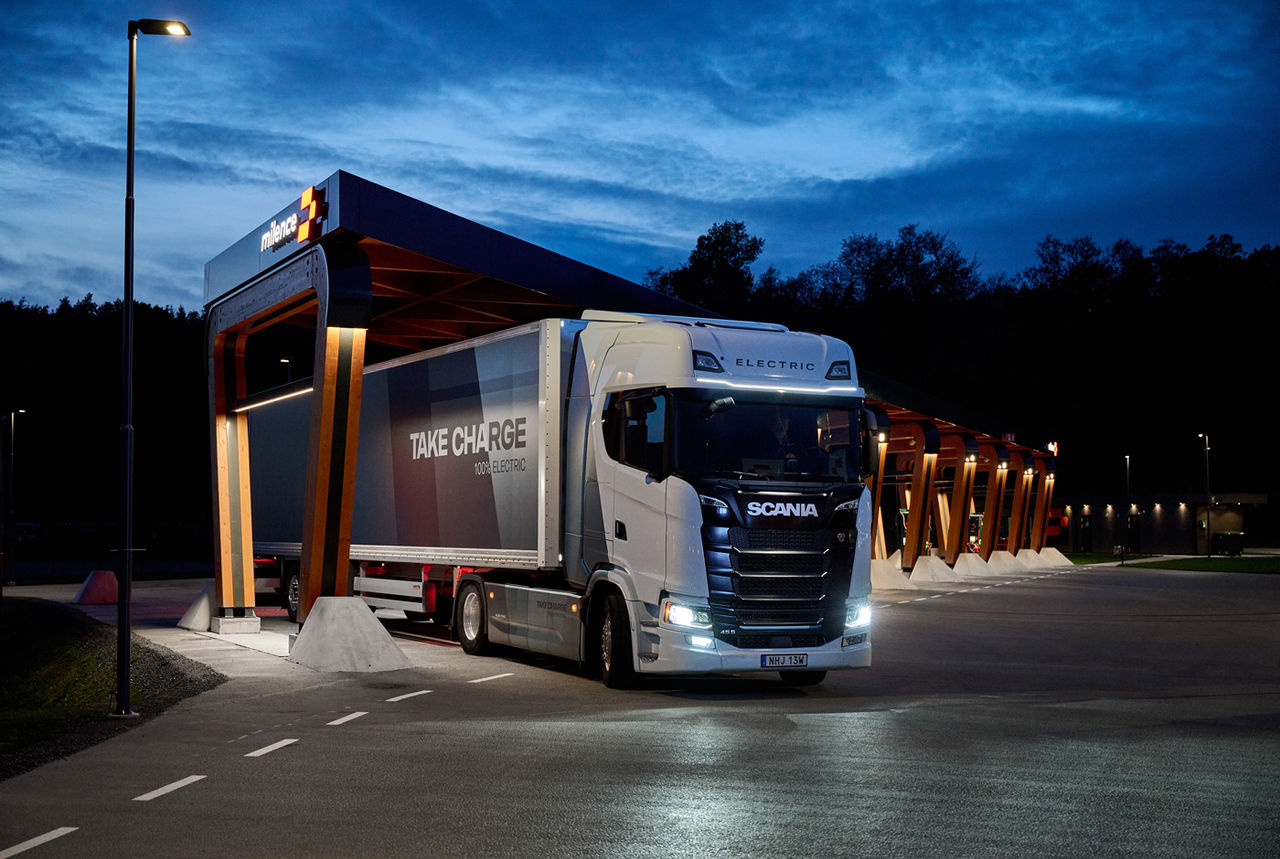 Camion électrique Scania 45 s 4x2 highline