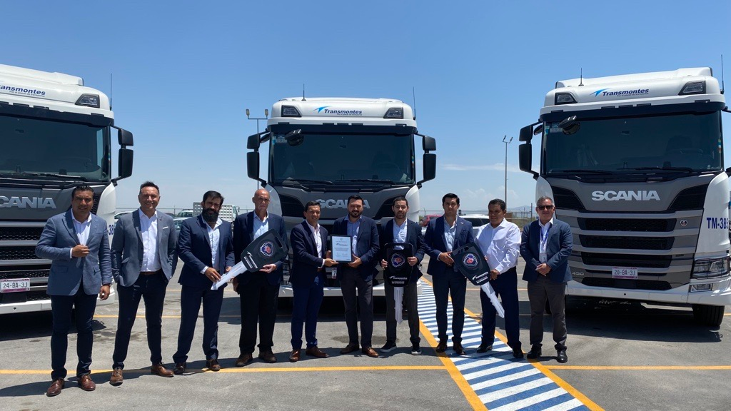 En Torreón, Scania México estrecha relación con empresarios transportistas