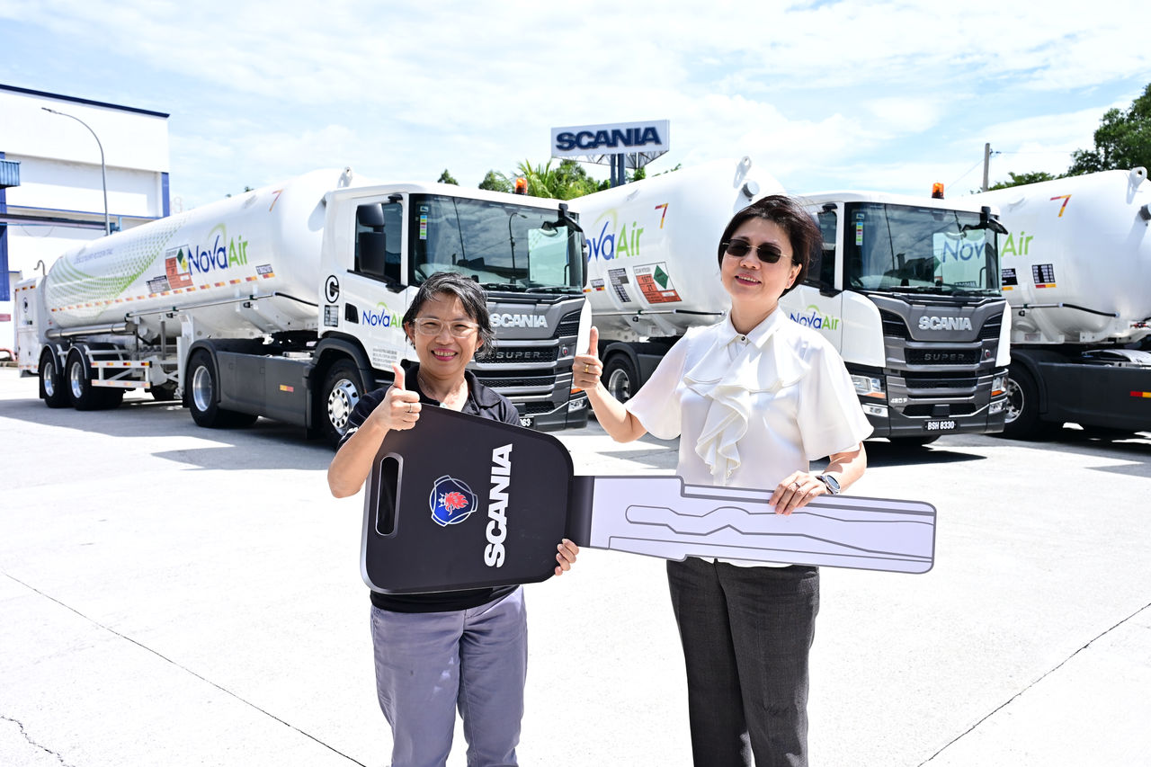 First Scania Super for Bulk ADR Transport equipped with ADAS