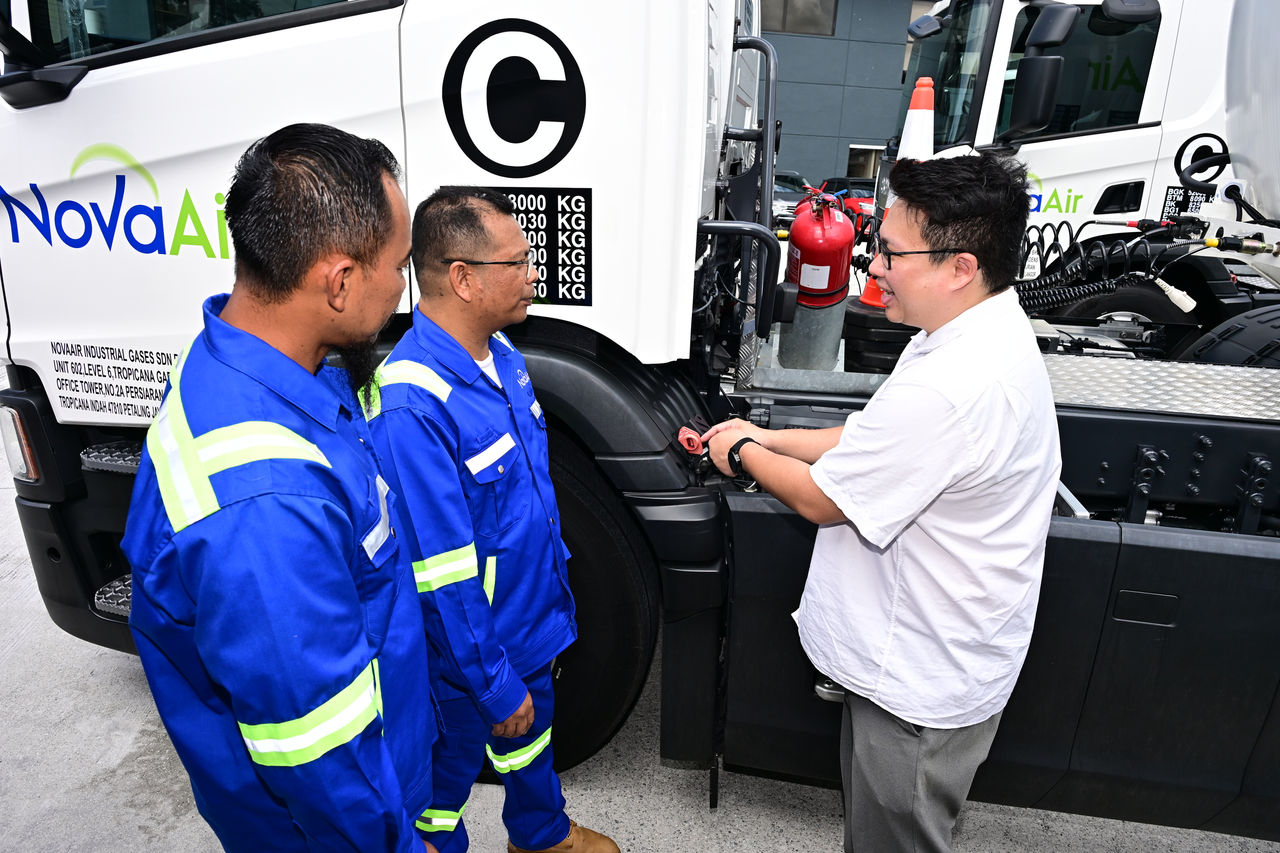 First Scania Super for Bulk ADR Transport equipped with ADAS