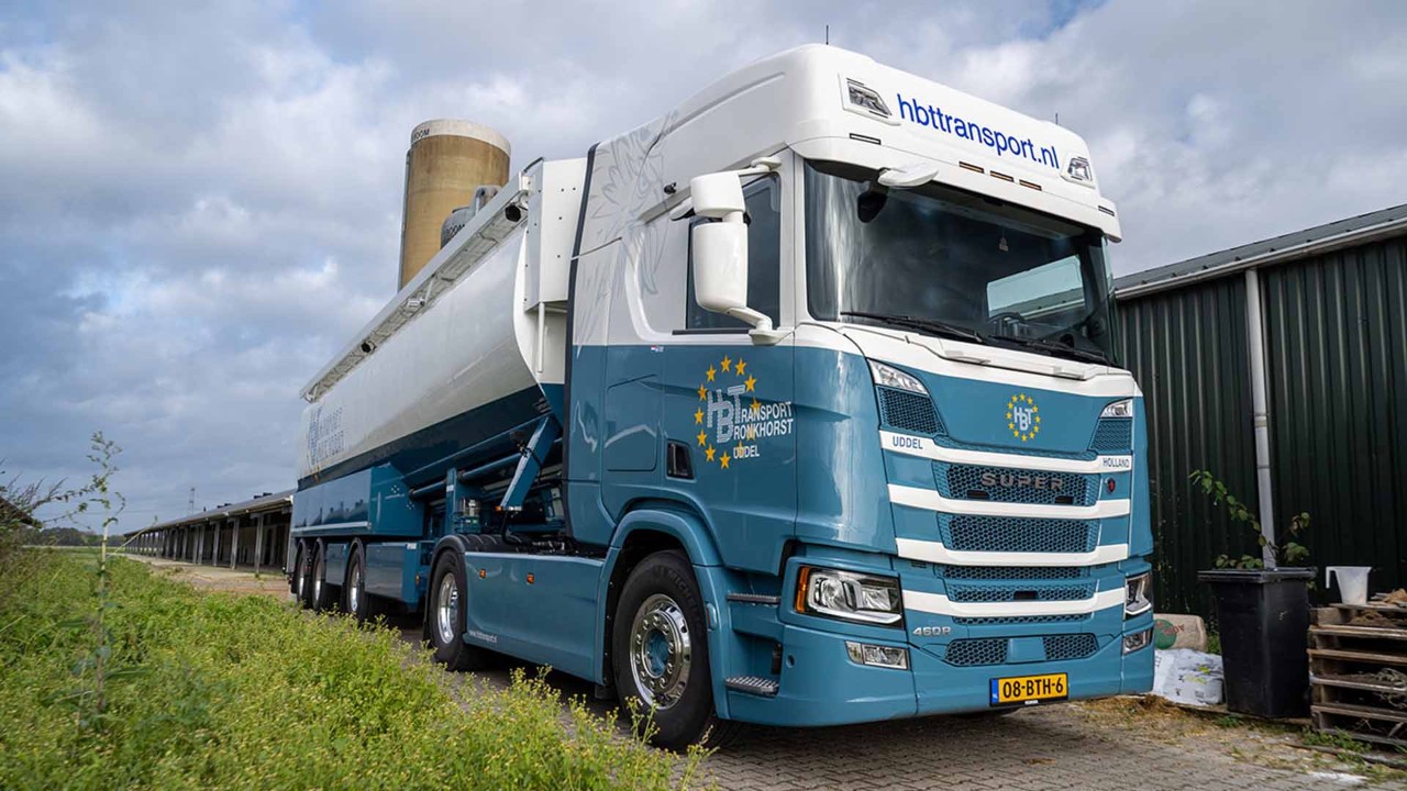 HBT gaat met nieuwe Scania Super in het veevoer