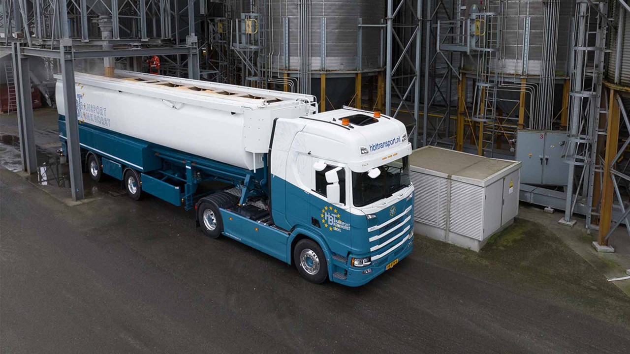 4x2 trekker Scania