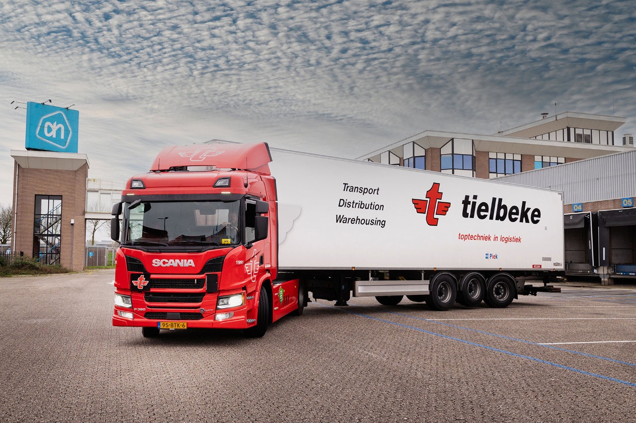 Tielbeke Logistiek bestelt 10 extra Scania Hybride trucks