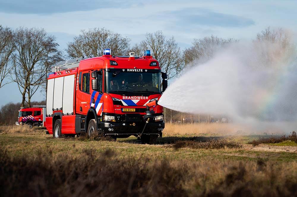 Scania P370 4x4 tankautospuit met Crewcab