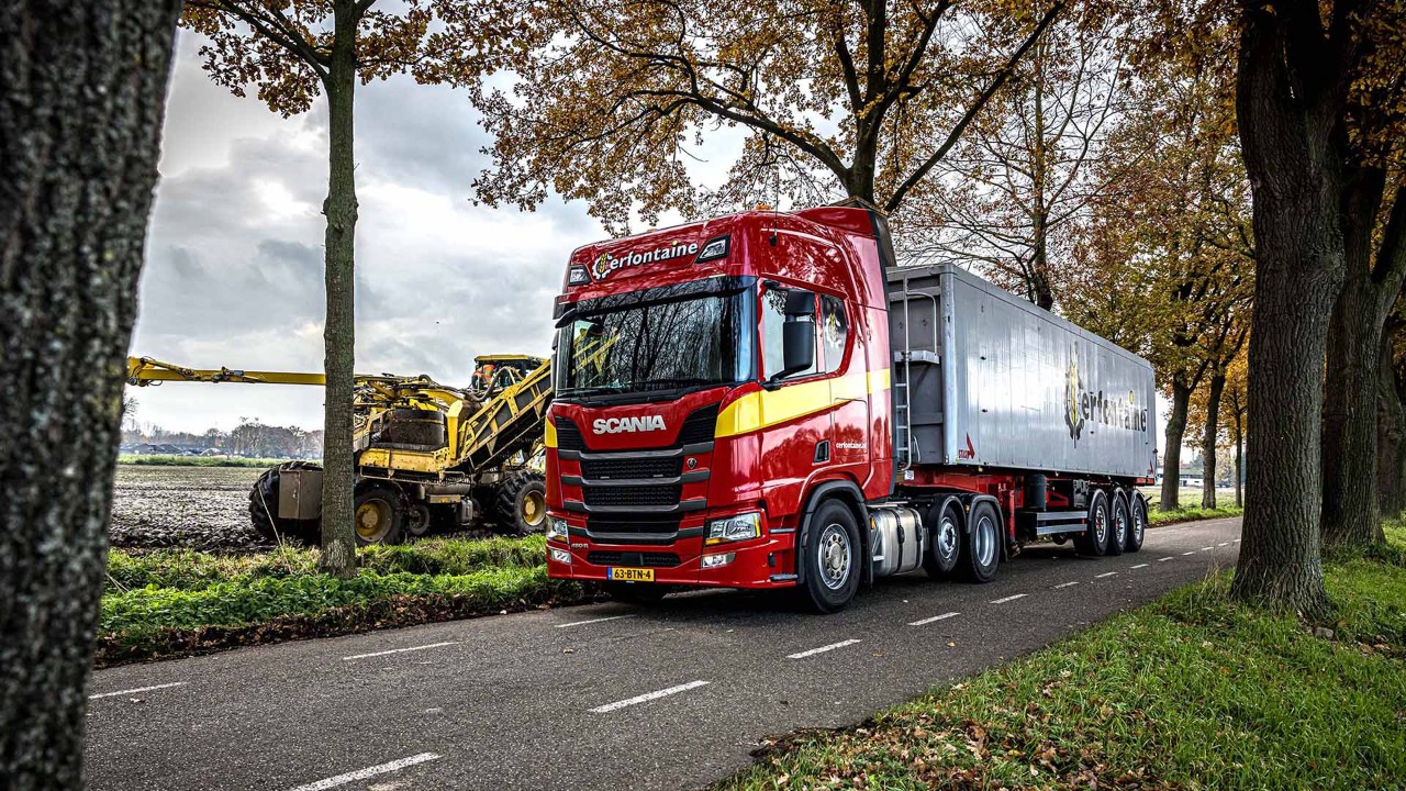 Eerste Scania Super met midliftas van Nederland voor Cerfontaine