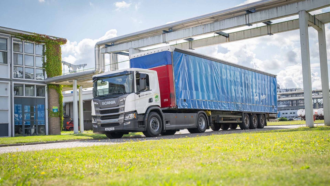 GETEC neemt Scania 25P als BEV terreintrekker in gebruik
