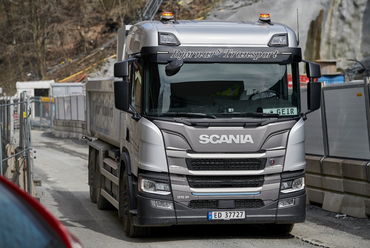 Bjørnars Transport - pionér med elektriske lastebiler i Bergen