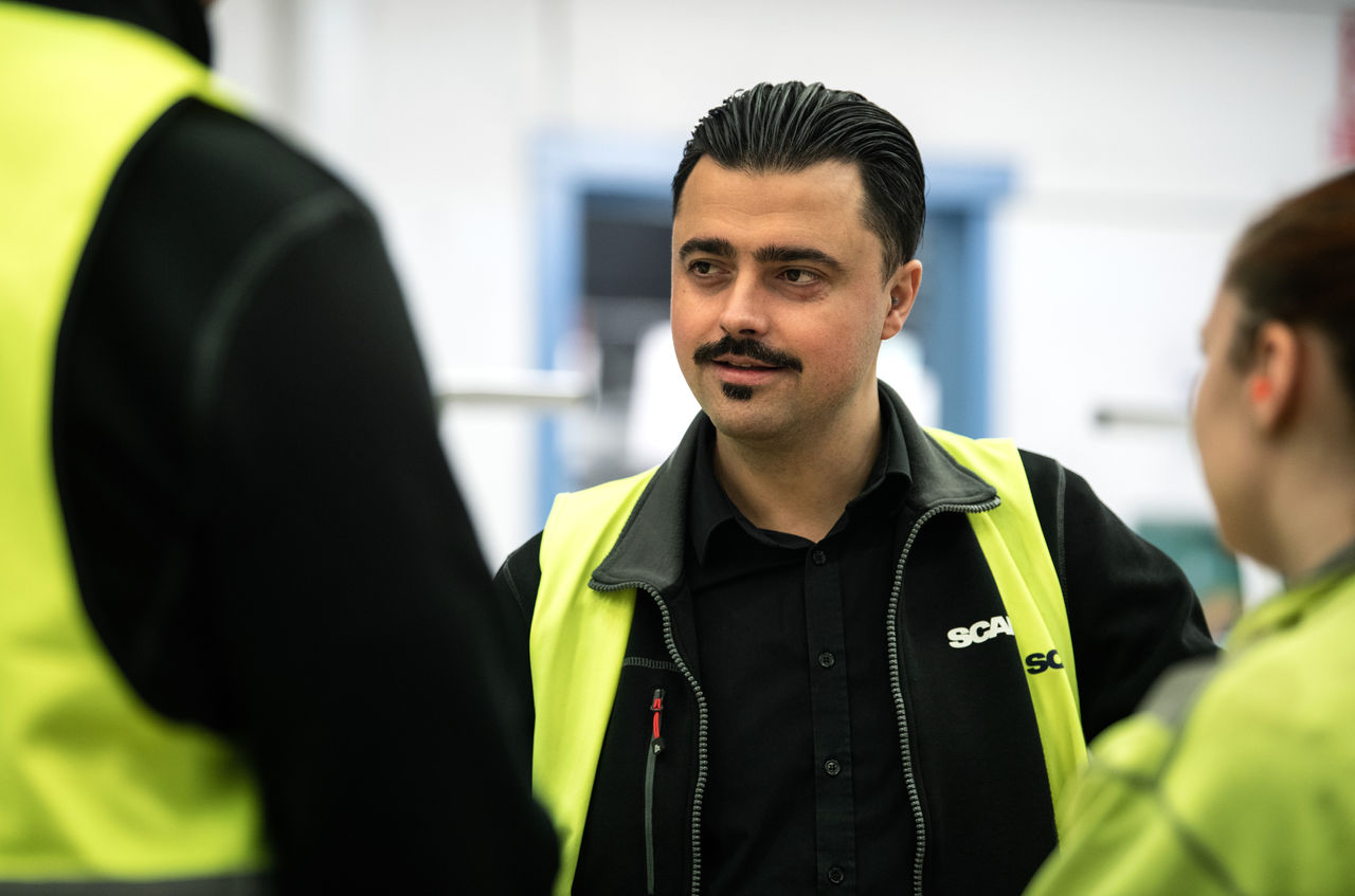 Karriärvägar som verkstadschef eller produktionschef på Scania Oskarshamn
