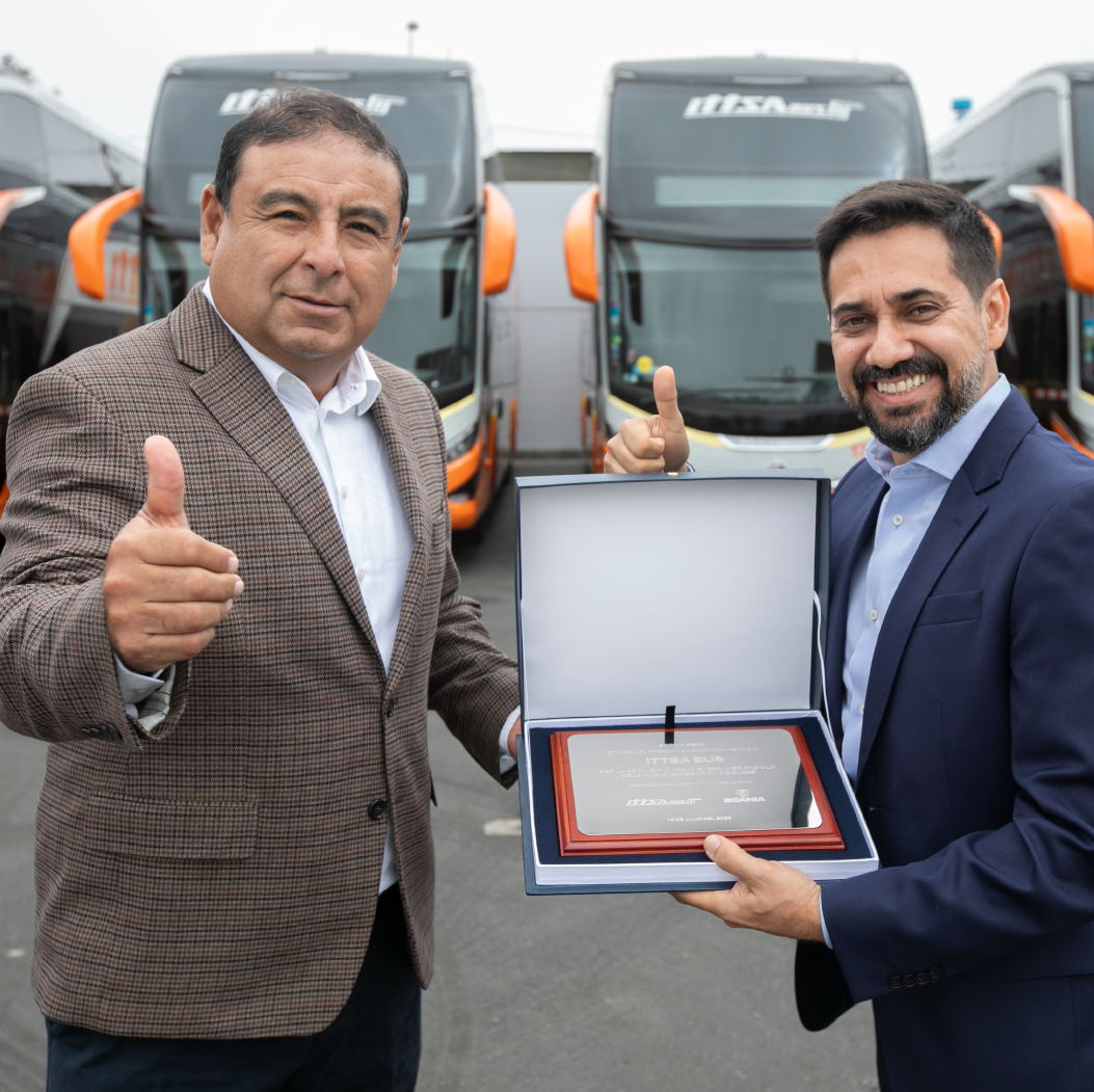 Scania marca un hito en la transición hacia un transporte sustentable y seguro con entrega de primera flota de la nueva generación de buses 