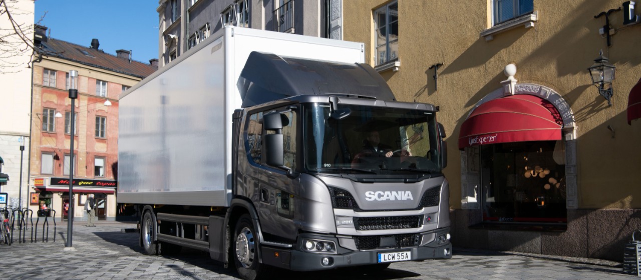 Scania introduces Electric Active Steering and new driver assistance functions