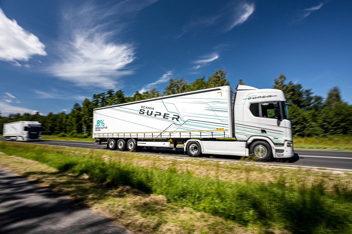 Scania Super we flocie “Zawsze na czele”
