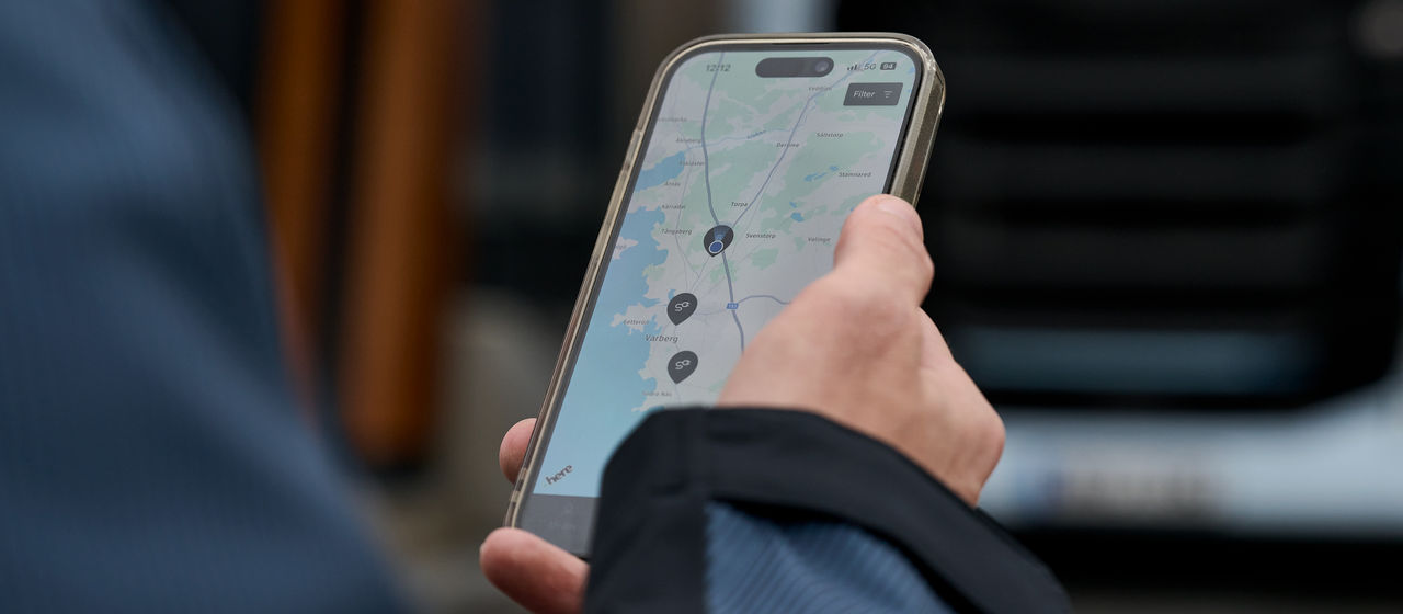 Aplikacja Scania Charging Access w telefonie