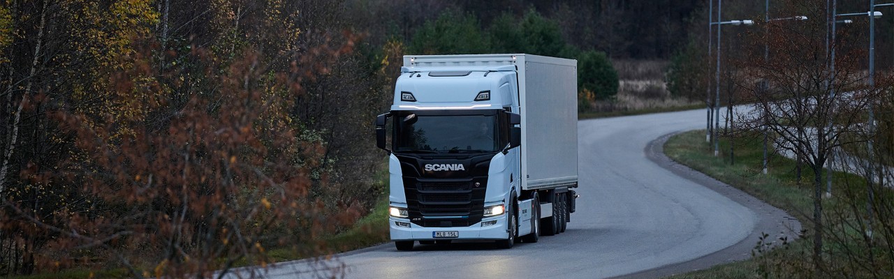 Scania 45 R BEV 4x2 Highline do transportu typowych ładunków