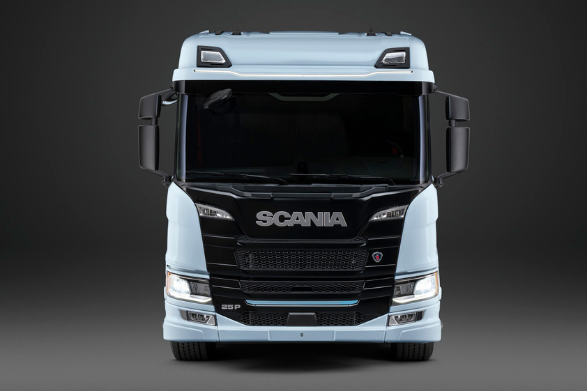 Partea din față a unui camion electric 