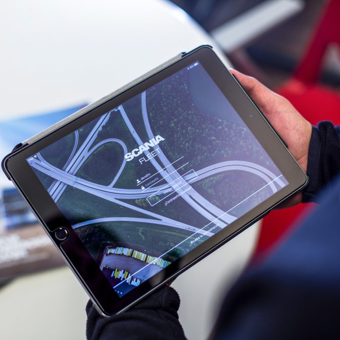 Aplicația Fleet Management pe un iPad
