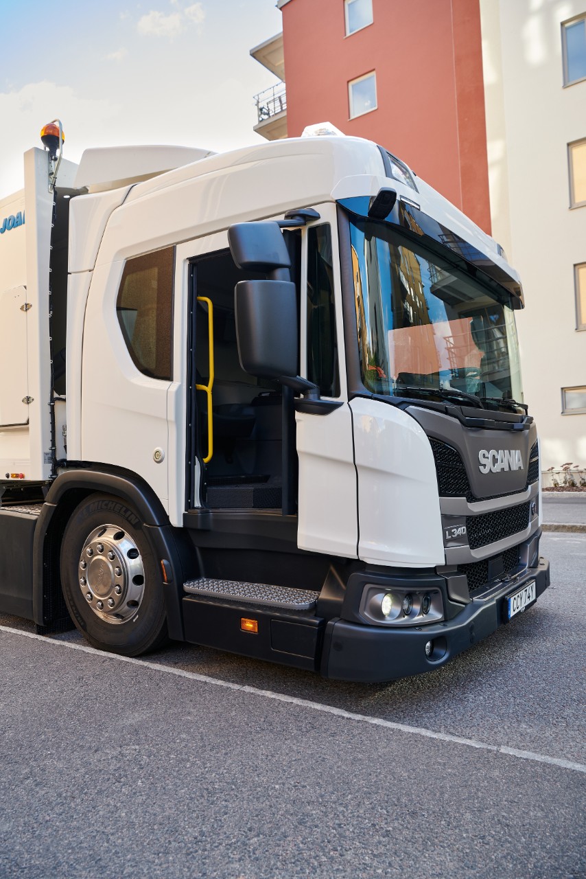 Scania presenterar svängdörr på L-serien