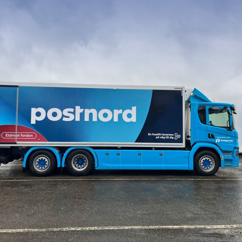 PostNord testar ny ellastbil för tung distribution i Stockholm