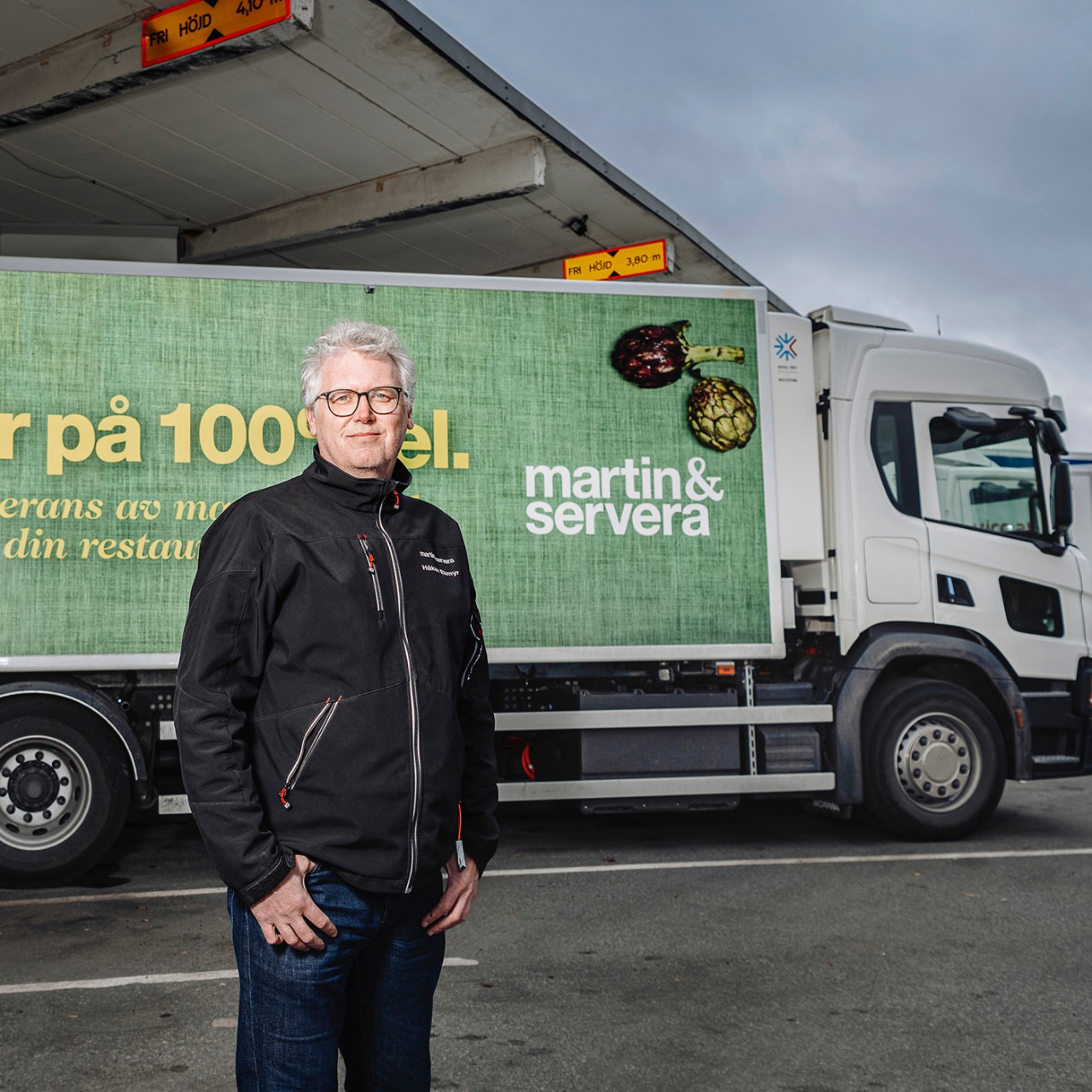 Martin & Servera ställer om