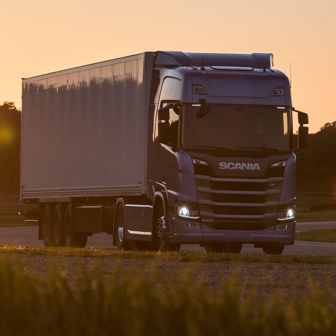 Lastbilar för fjärrtransport