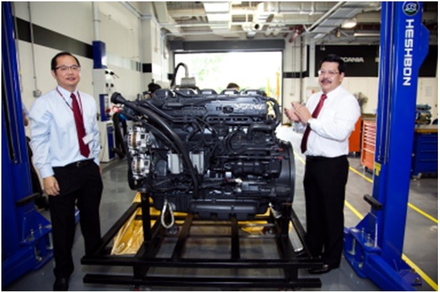 SCANIA DONATES ENGINE TO ITE COLLEGE WEST