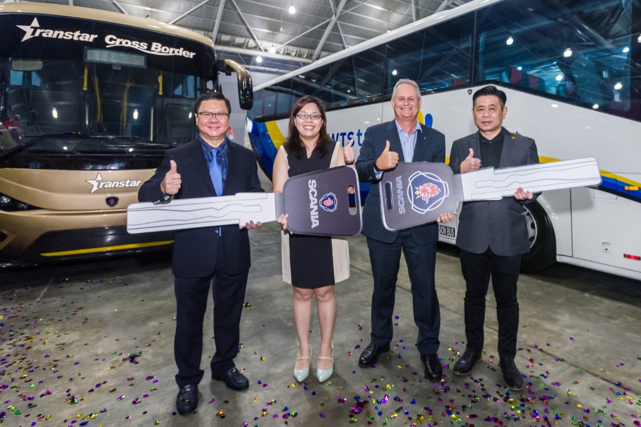 SCANIA SINGAPORE MAKES LARGEST DELIVERY OF 20 K-SERIES COACHES INTENDED FOR SINGAPORE-MALAYSIA LAND TRAVEL