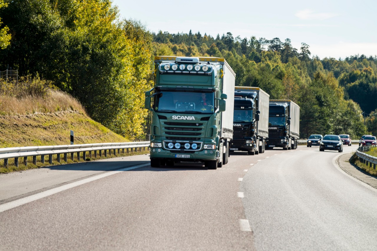 SCANIA TAKES LEAD WITH FULL-SCALE AUTONOMOUS TRUCK PLATOON