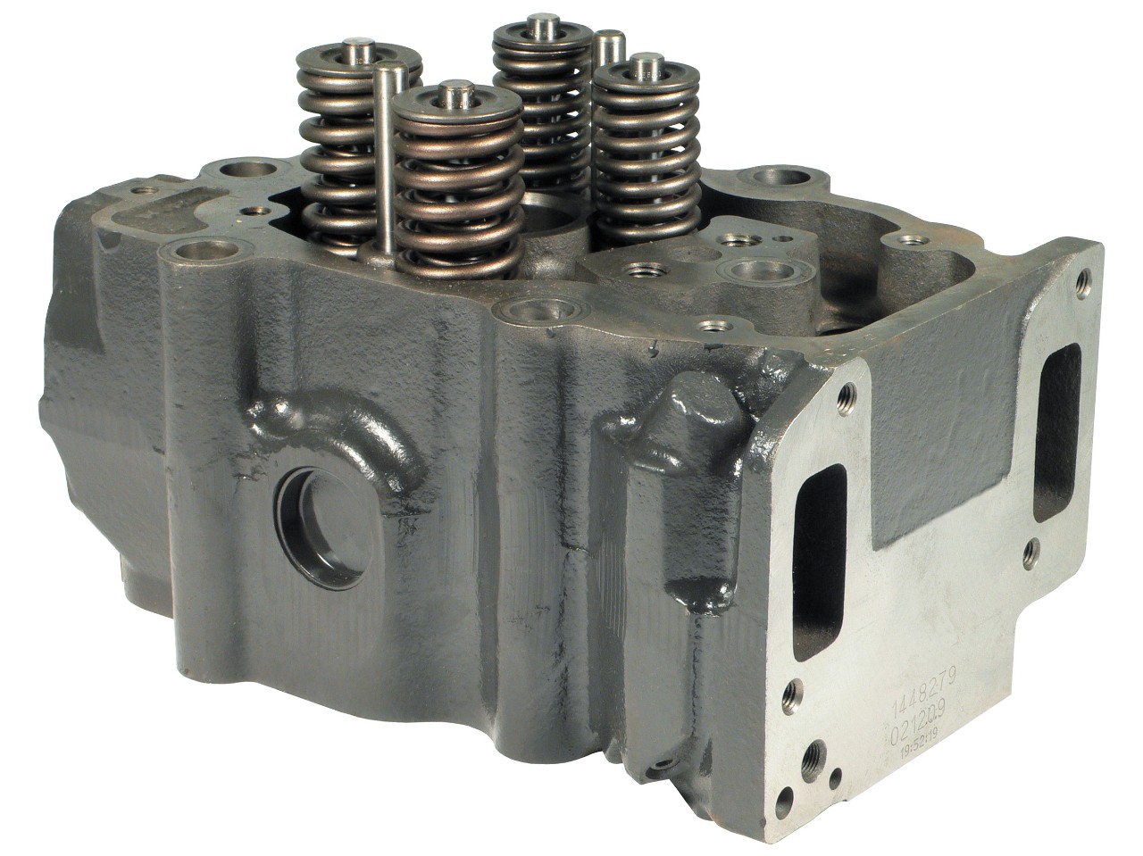 Cylinder heads, part no. 574374