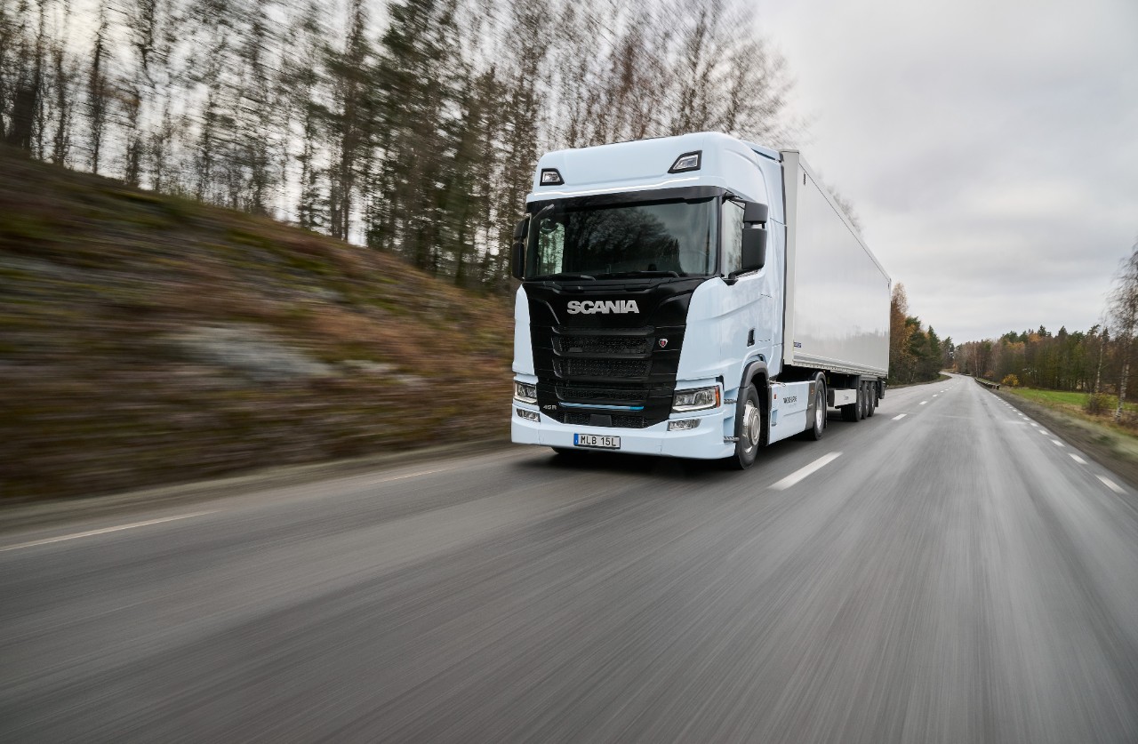 Veľký záujem o regionálne elektrické vozidlá: Scania má stovky objednávok