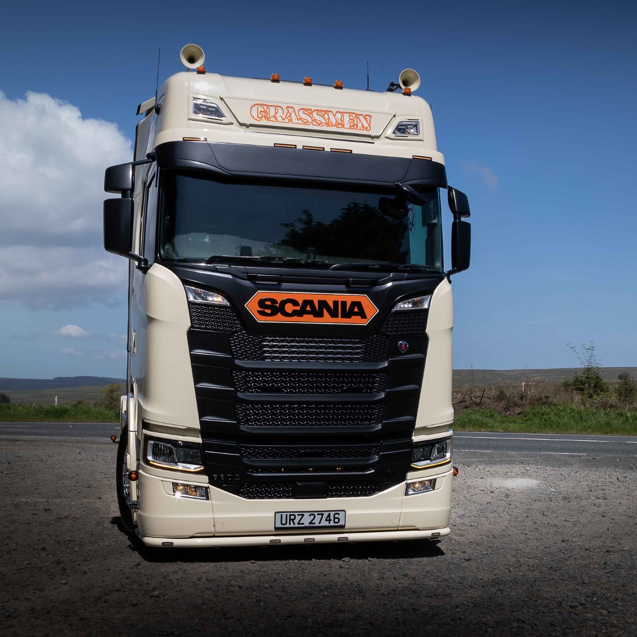 GRASSMEN plough on with Scania Financial Services