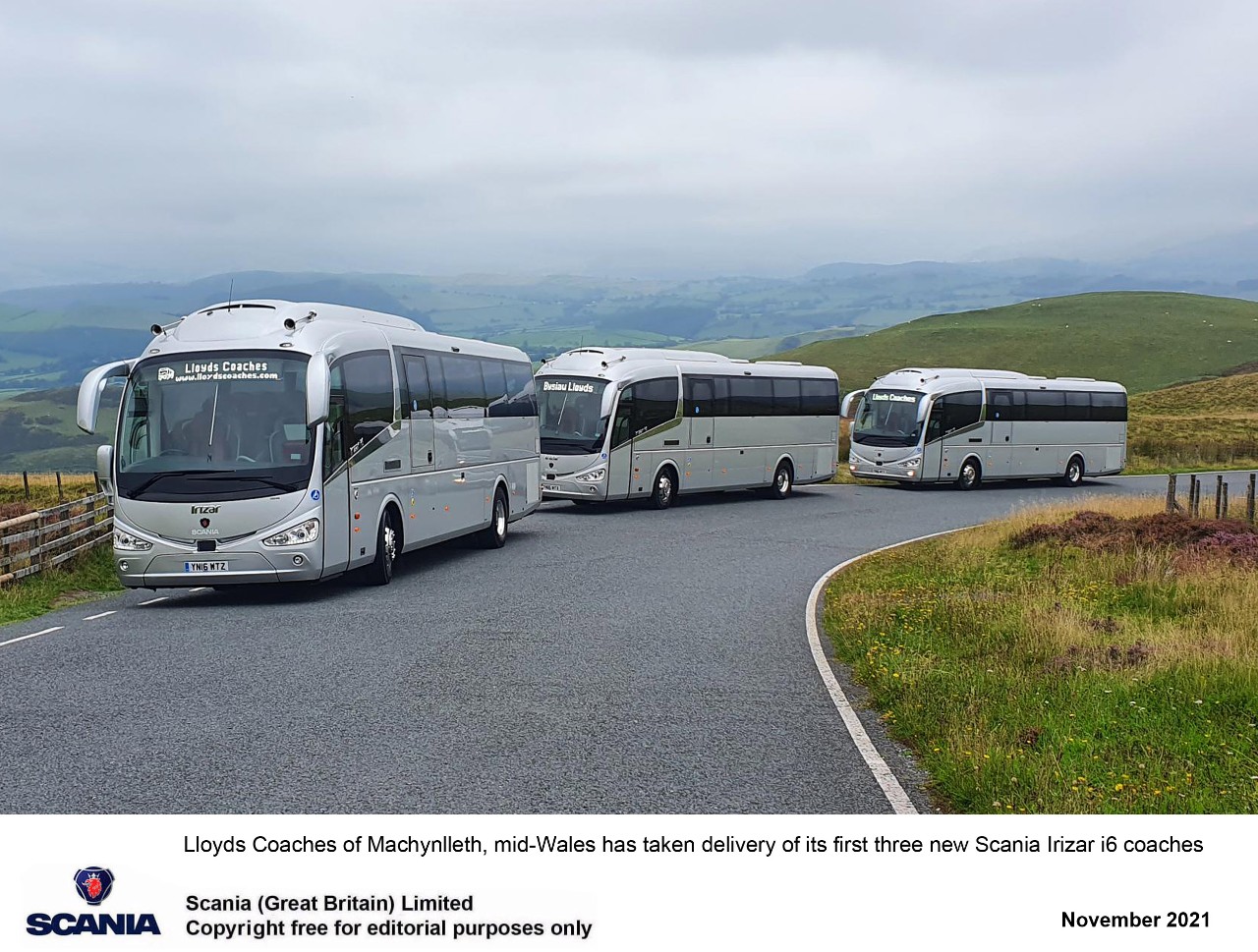 Lloyds Coaches takes its first three Scania Irizar i6 coaches