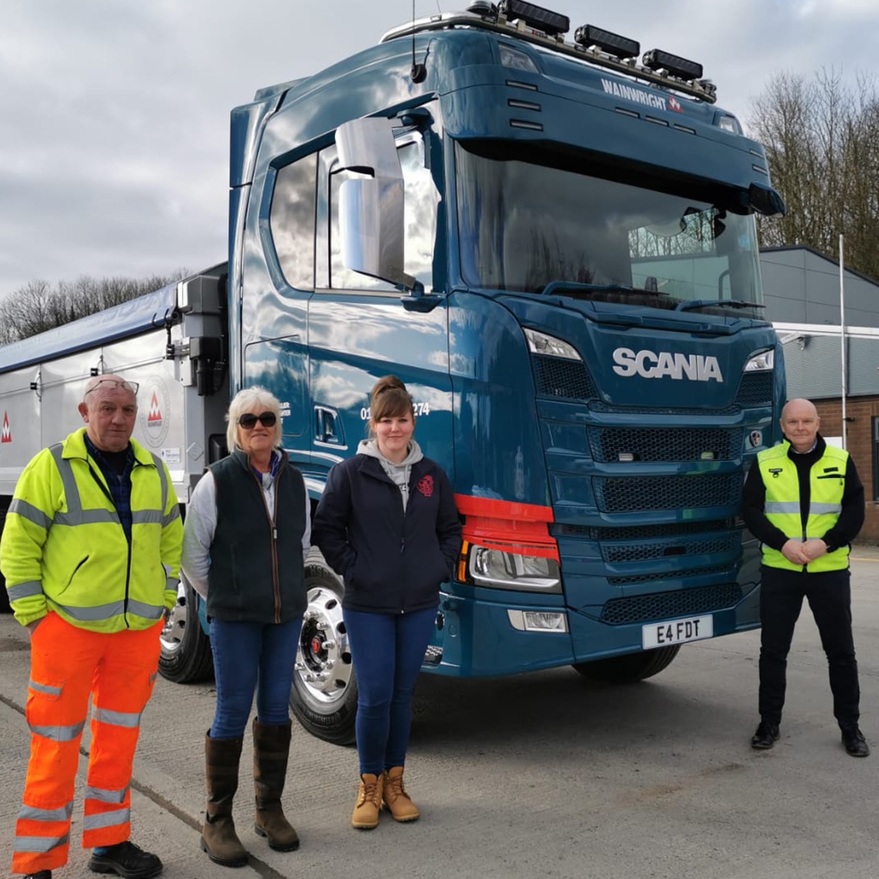 Father and Daughter invest in Scania
