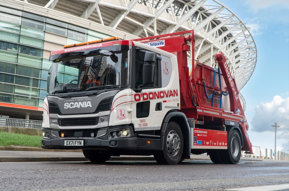 O'Donovan Waste sets a new standard for skiploader operation