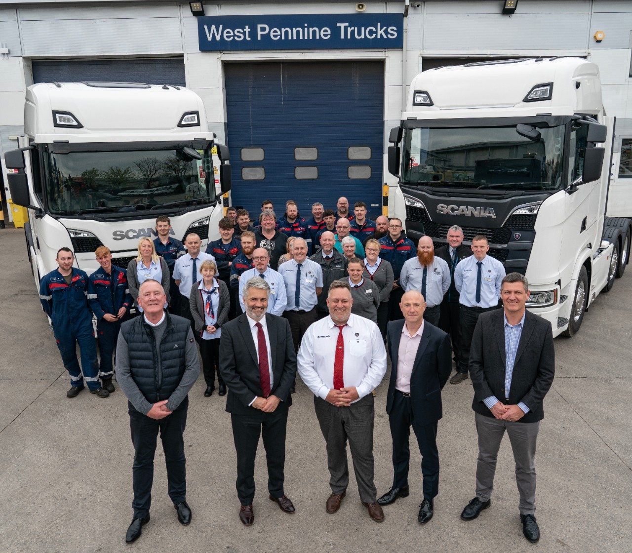 West Pennine Trucks and Haydock Commercial Vehicles triumph in Scania UK’s 2022 team awards