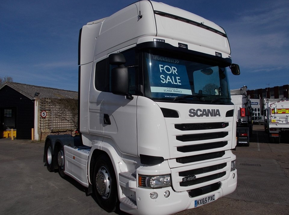 White Scania Tractor Unit 